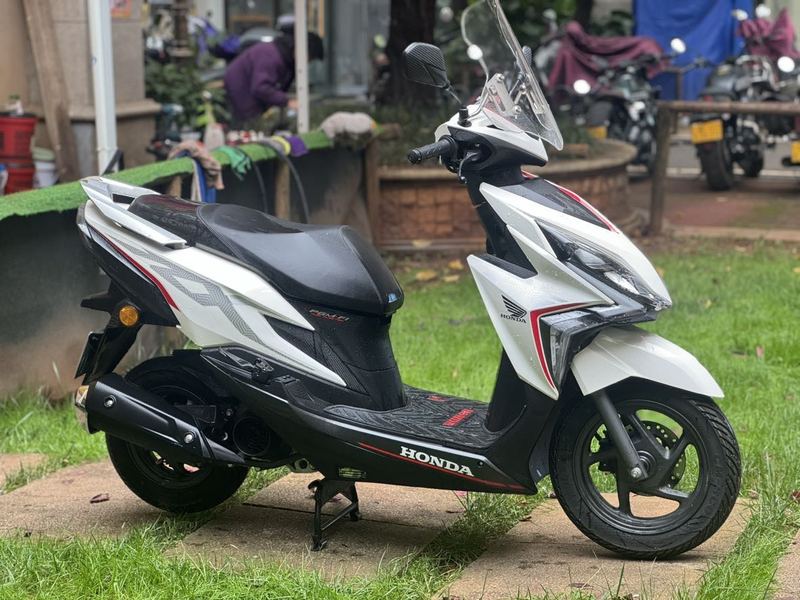 二手新大洲本田裂行 RX125Fi