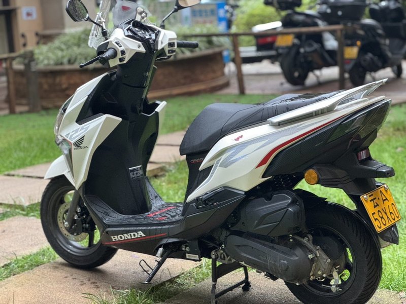 二手新大洲本田裂行 RX125Fi