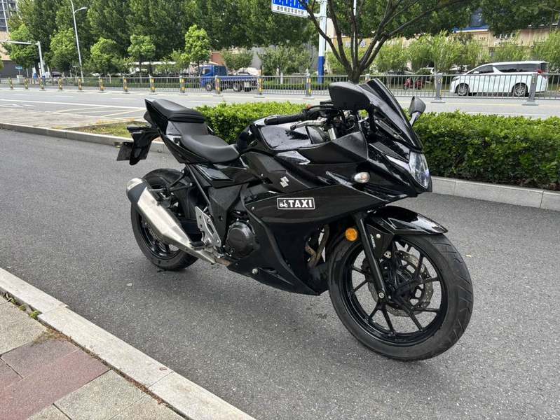 二手豪爵铃木GSX250R