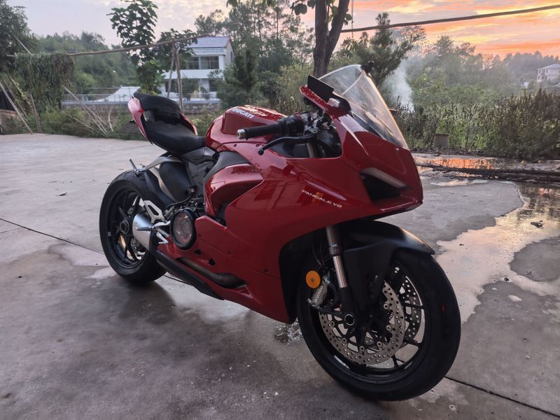 二手杜卡迪Panigale V2