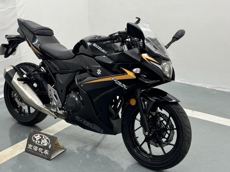 二手豪爵铃木GSX250R