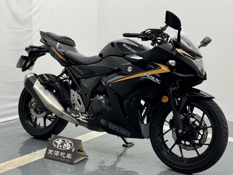 二手豪爵铃木GSX250R