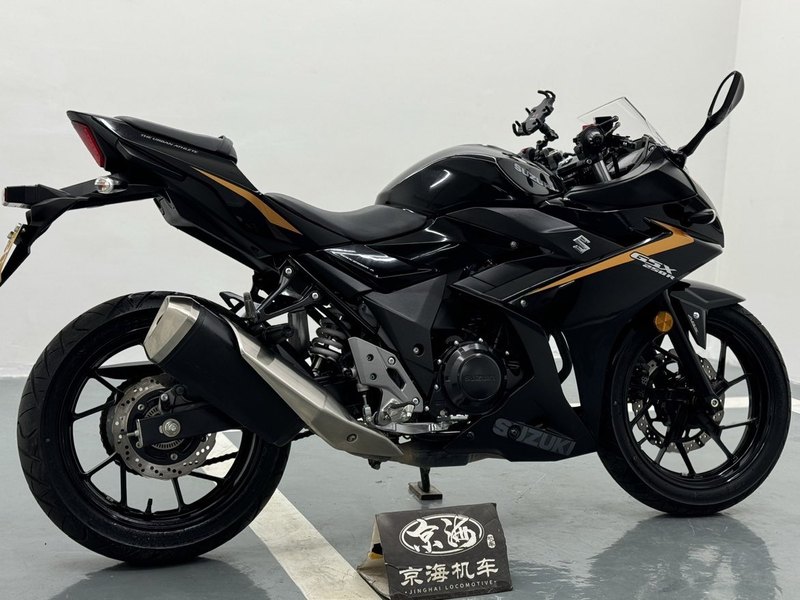 二手豪爵铃木GSX250R