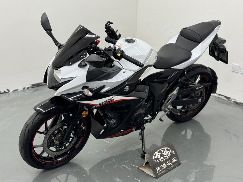 二手豪爵铃木GSX250R