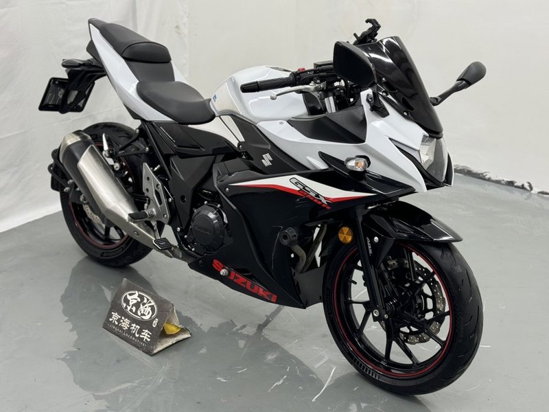 二手豪爵铃木GSX250R