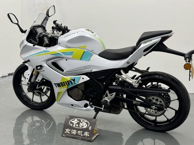 二手QJMOTOR赛250