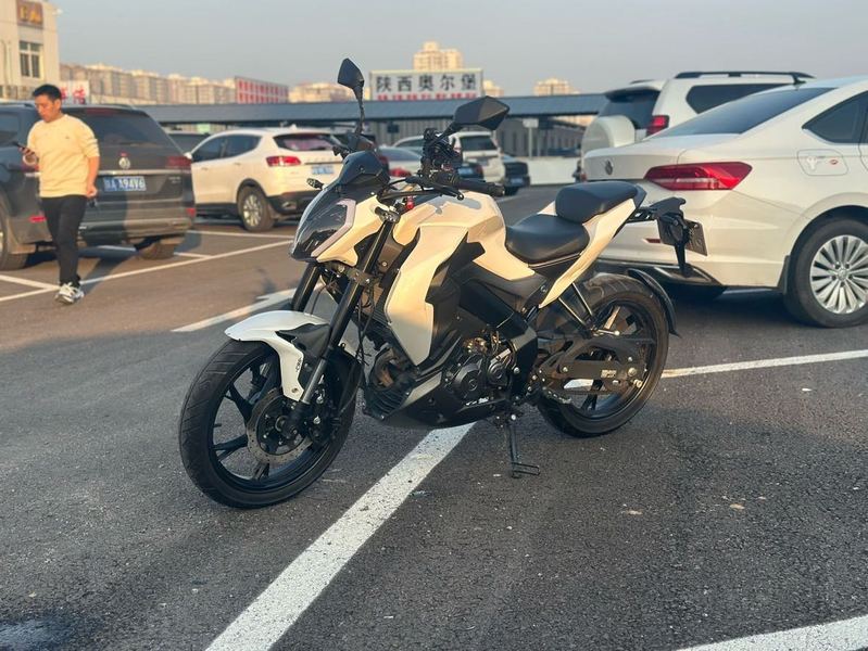 二手贝纳利小迅龙 BN150S