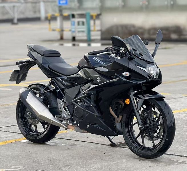 二手豪爵铃木GSX250R