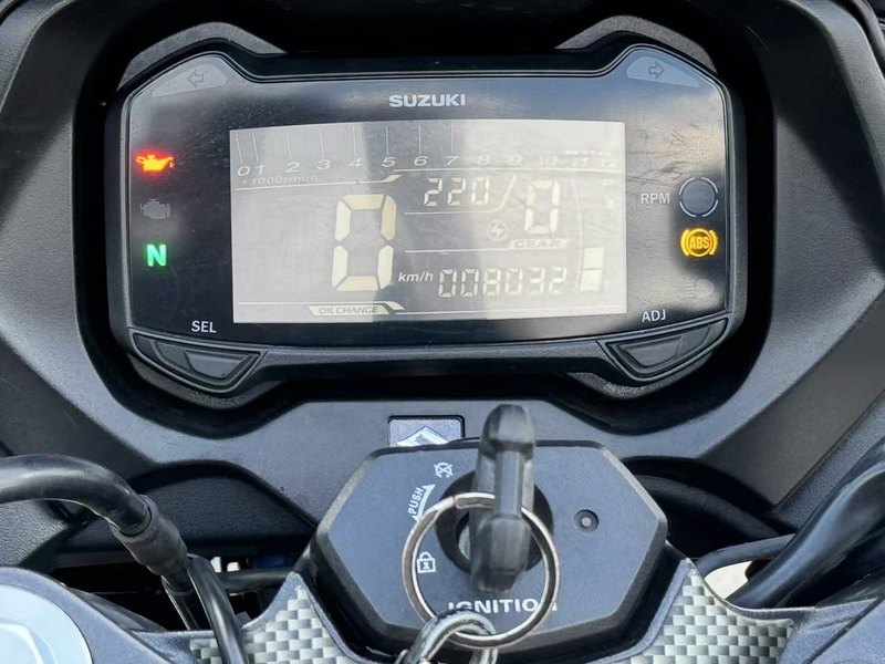 二手豪爵铃木GSX250R