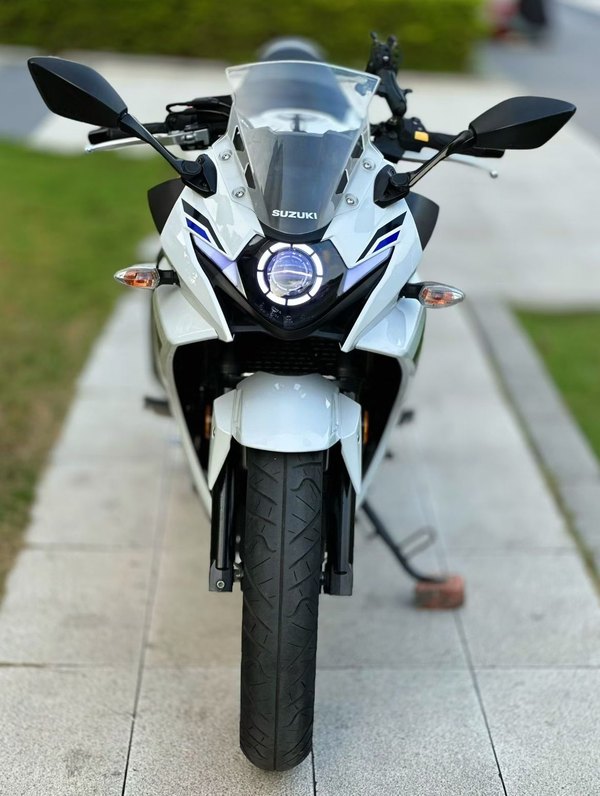 二手豪爵铃木GSX250R