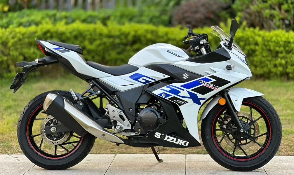 二手豪爵铃木GSX250R