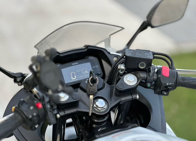 二手豪爵铃木GSX250R