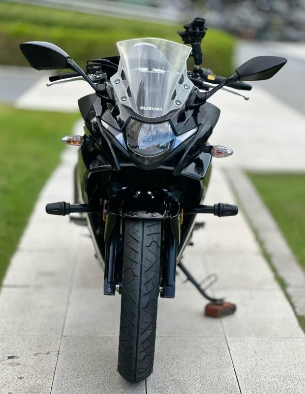 二手豪爵铃木GSX250R