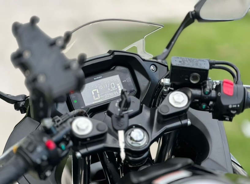 二手豪爵铃木GSX250R