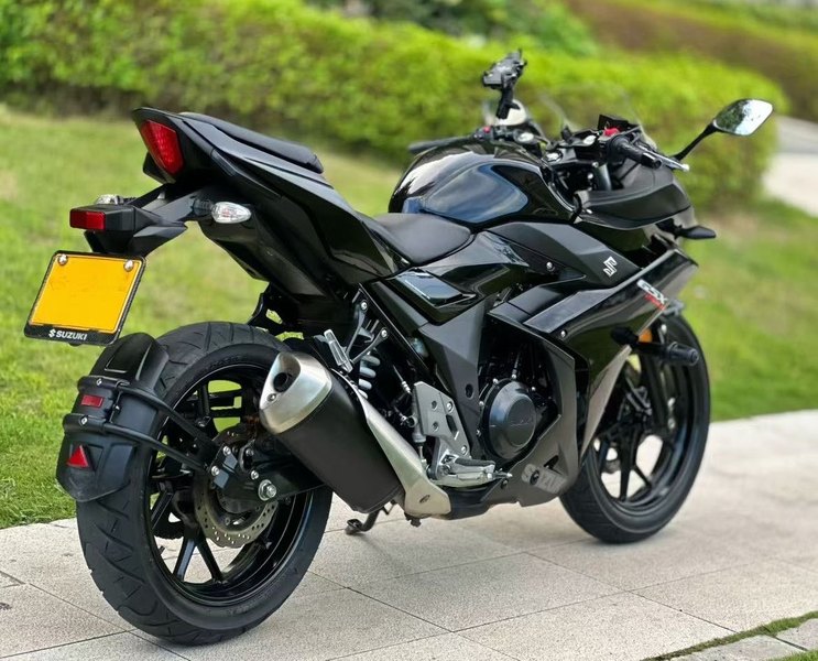 二手豪爵铃木GSX250R