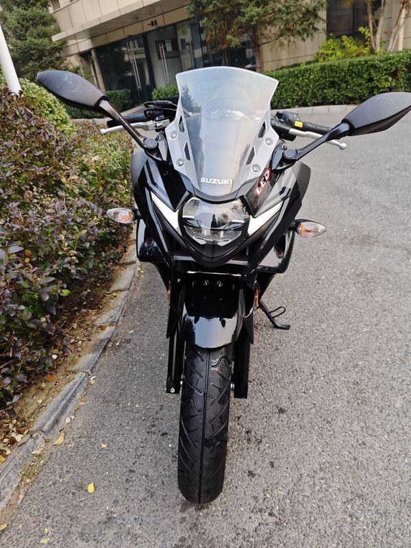 二手豪爵铃木GSX250R