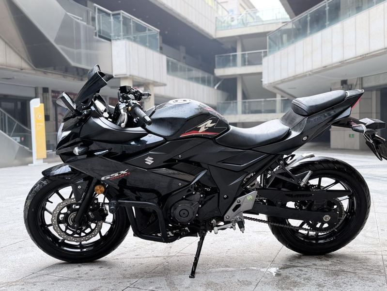 二手豪爵铃木GSX250R