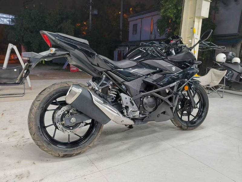 二手豪爵铃木GSX250R