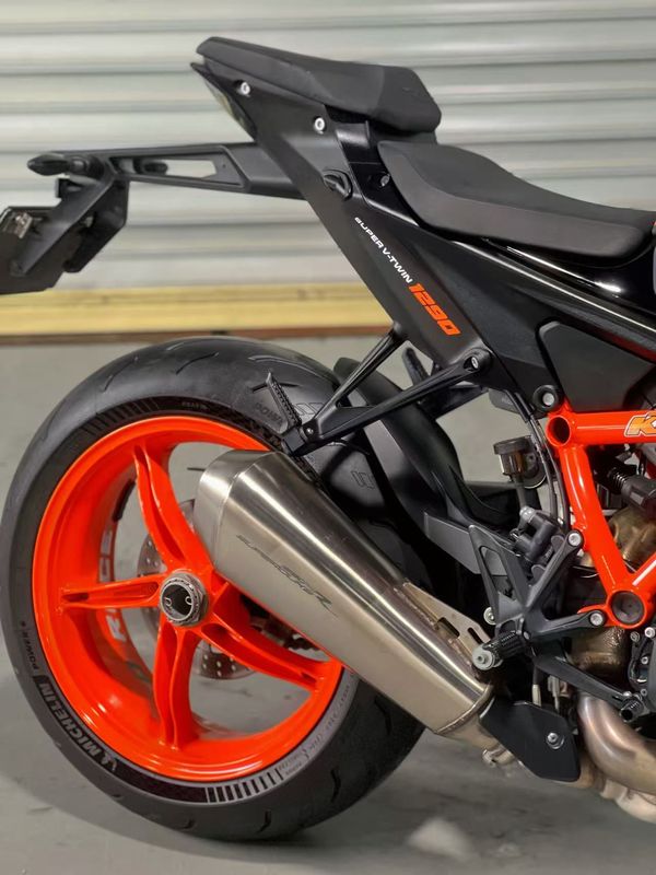 二手KTMR2R1290 Super Duke