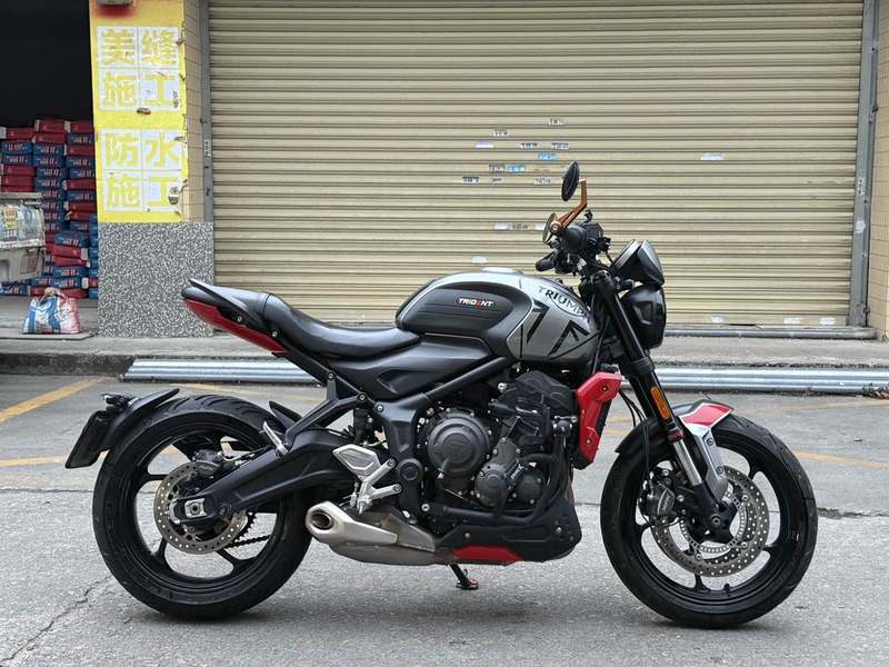 二手凯旋Trident 660