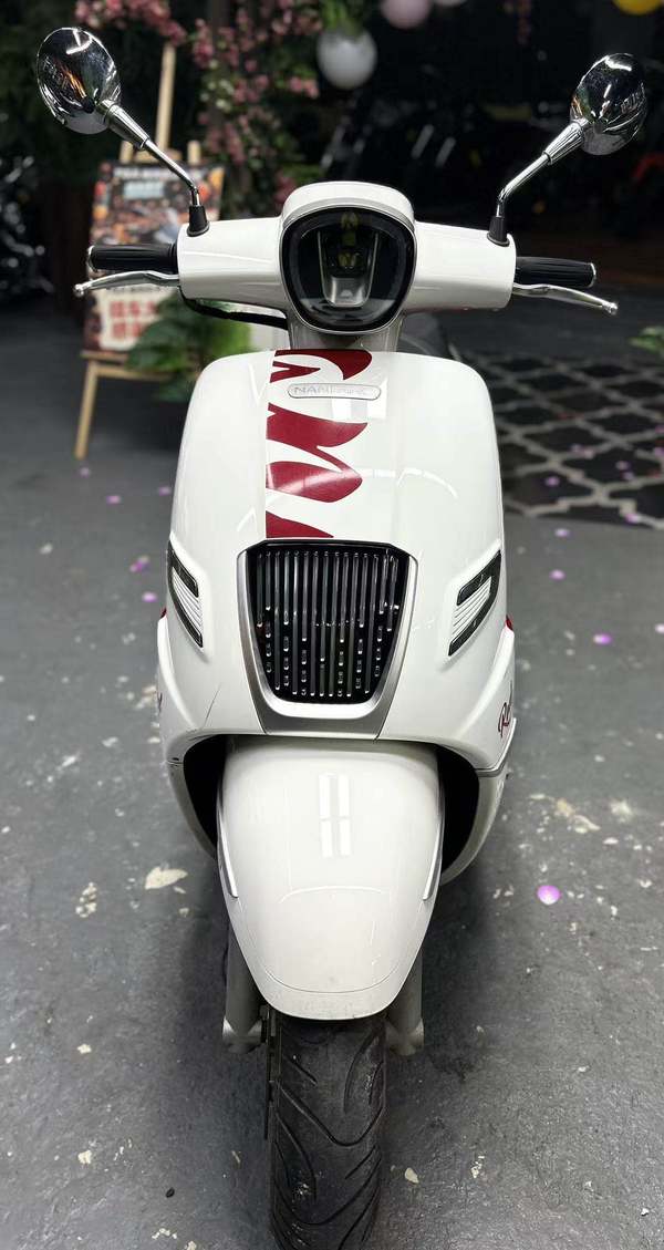 二手南方梦拉丽莎 飞戈