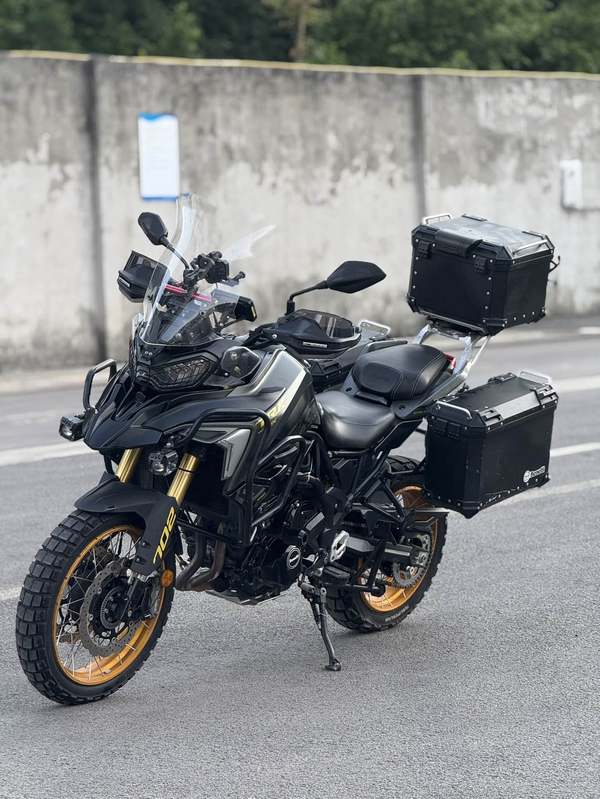 二手贝纳利TRK702