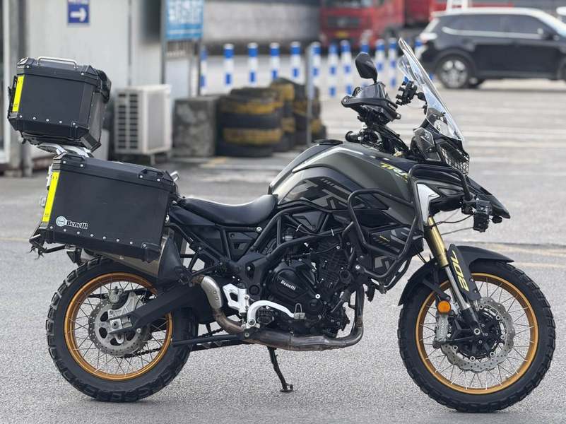 二手贝纳利TRK702