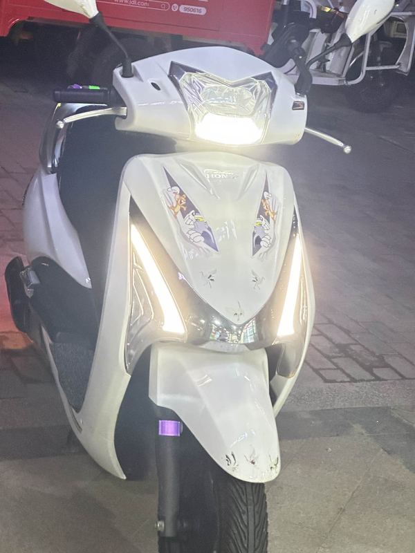 二手五羊本田SCR110 佳御