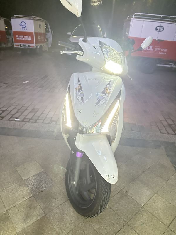 二手五羊本田SCR110 佳御