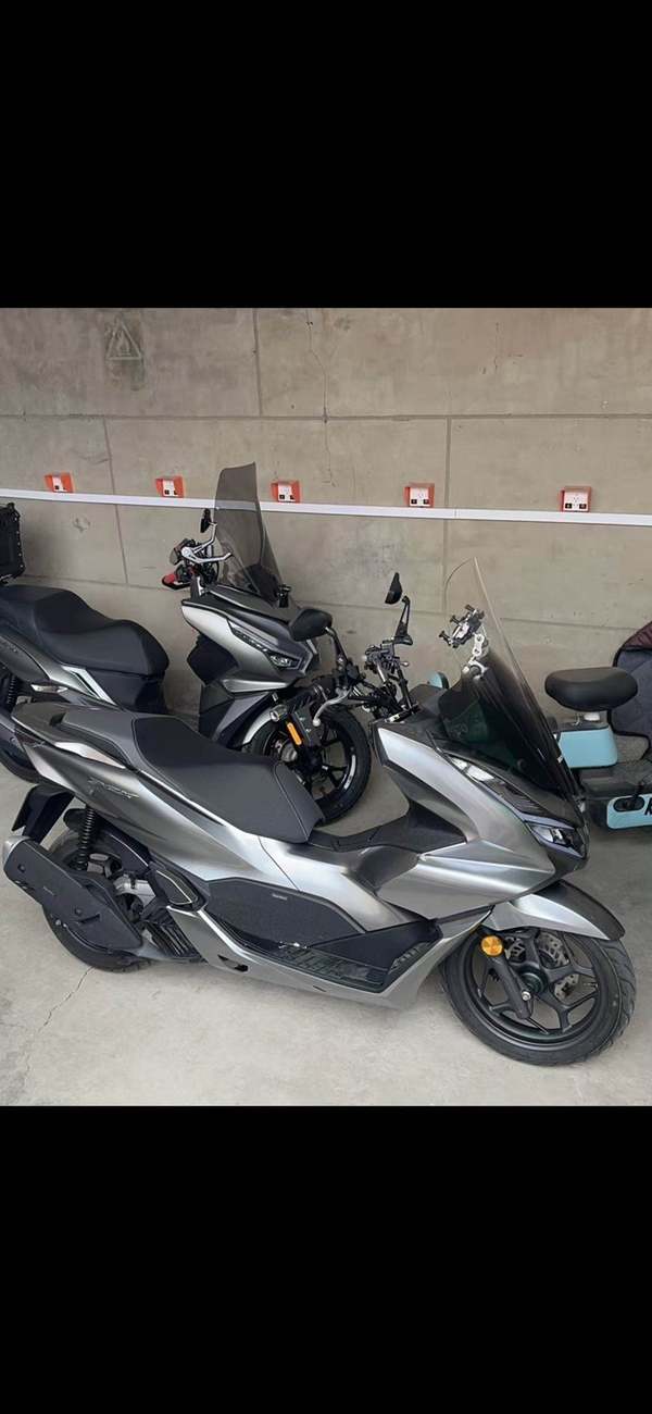 二手五羊本田PCX