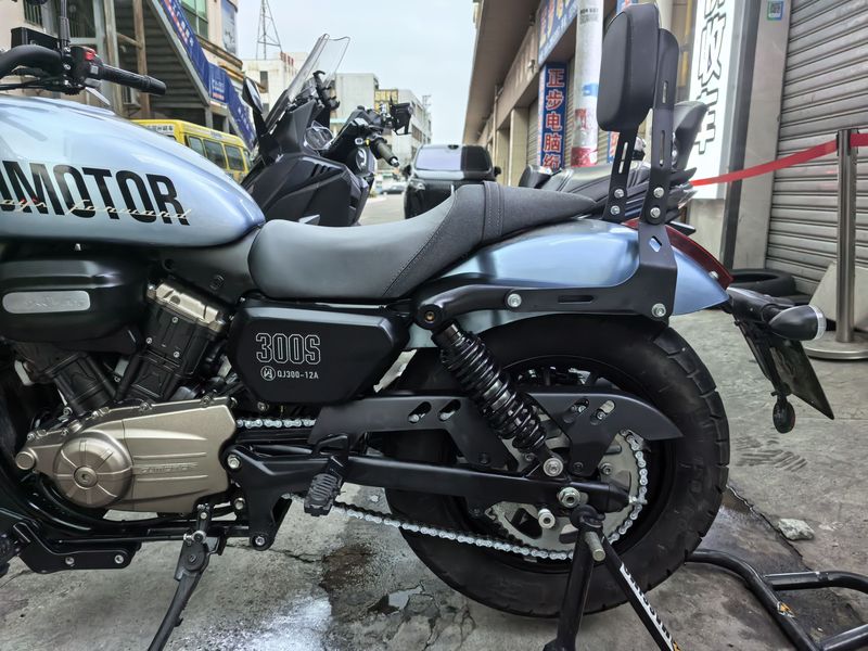 二手QJMOTOR闪300