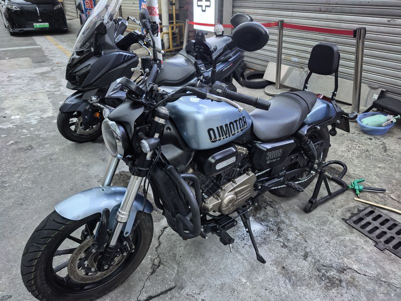 二手QJMOTOR闪300