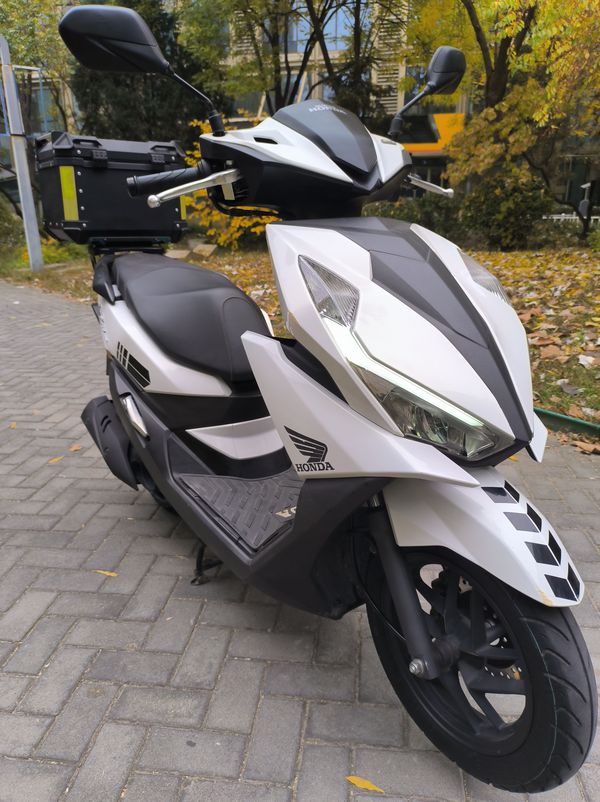 二手五羊本田NX125