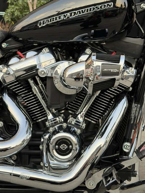 二手哈雷戴维森突破者 Breakout