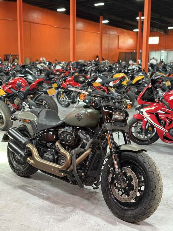 二手哈雷戴维森肥霸 Fat Bob