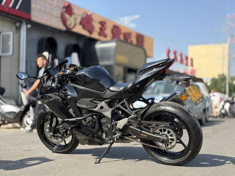 二手川崎ZX-4R
