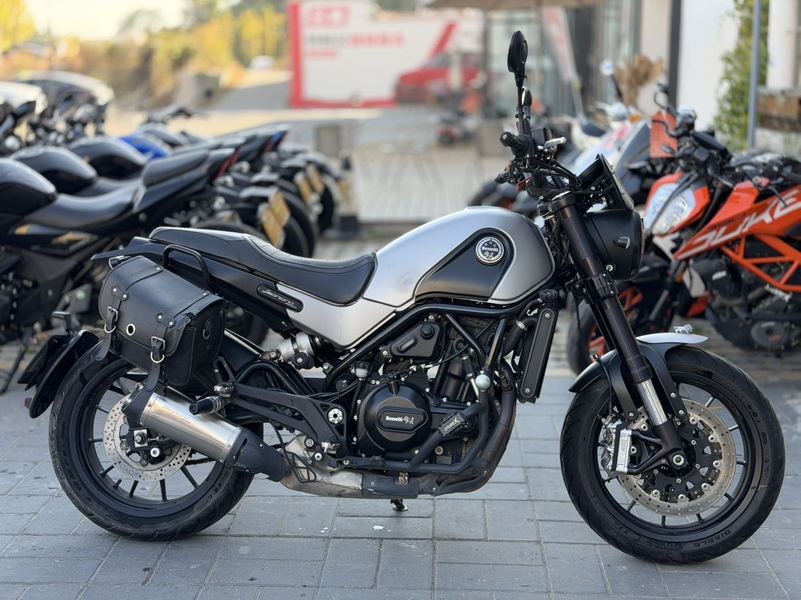 二手贝纳利幼狮 Leoncino 500