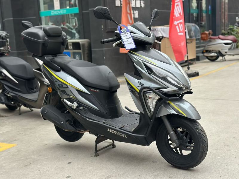 二手新大洲本田裂行 RX125Fi