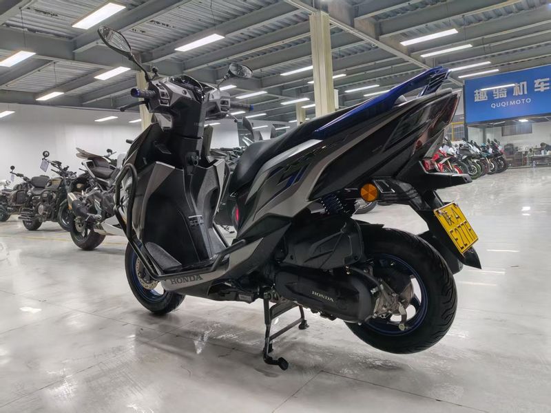 二手新大洲本田裂行 RX125Fi