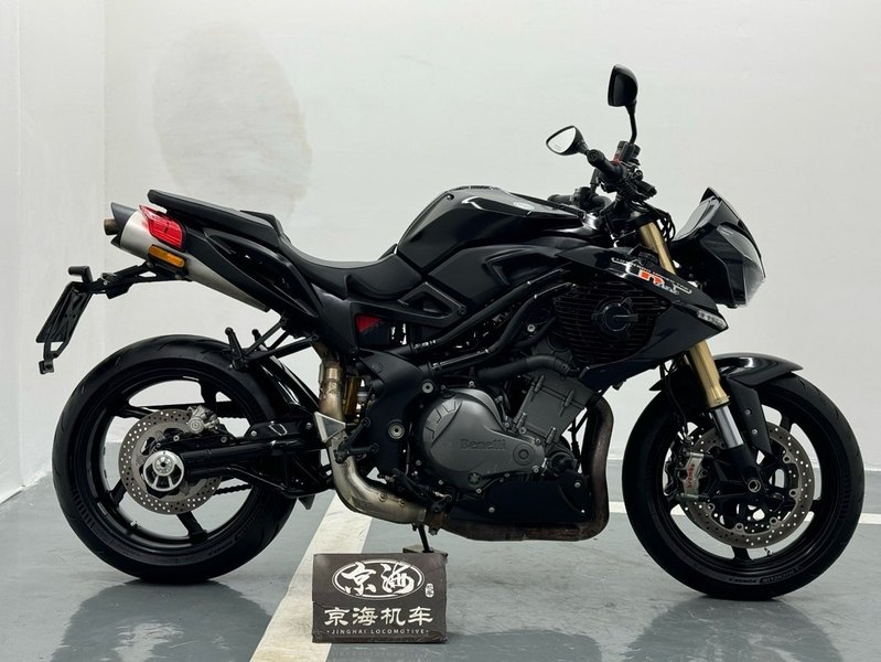 二手贝纳利TNT899