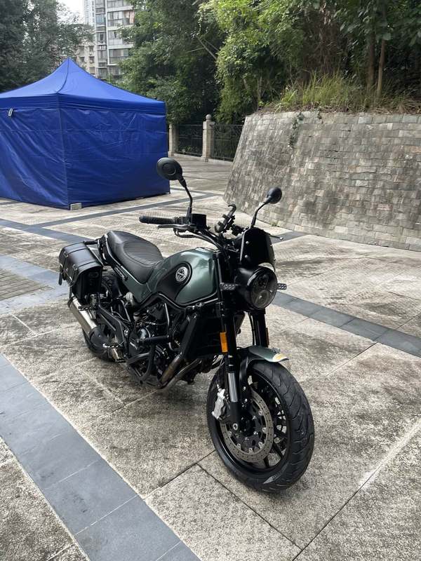 二手贝纳利幼狮 Leoncino 500