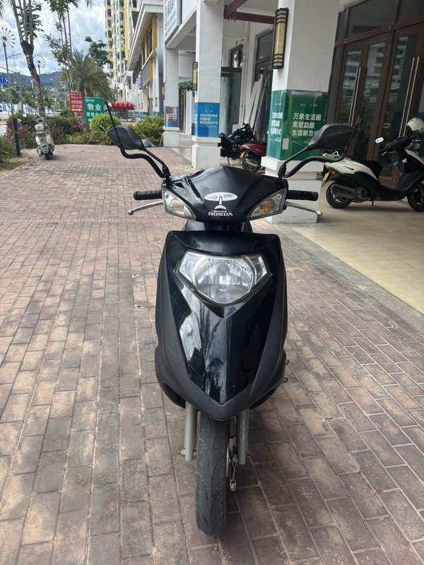 二手五羊本田SCR 喜鲨125