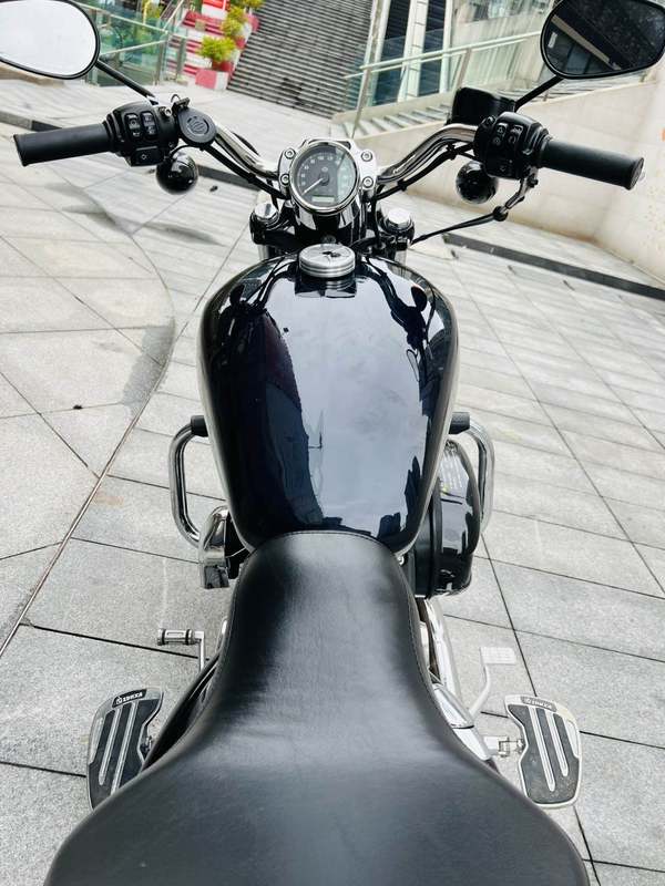 二手哈雷戴维森1200 Custom