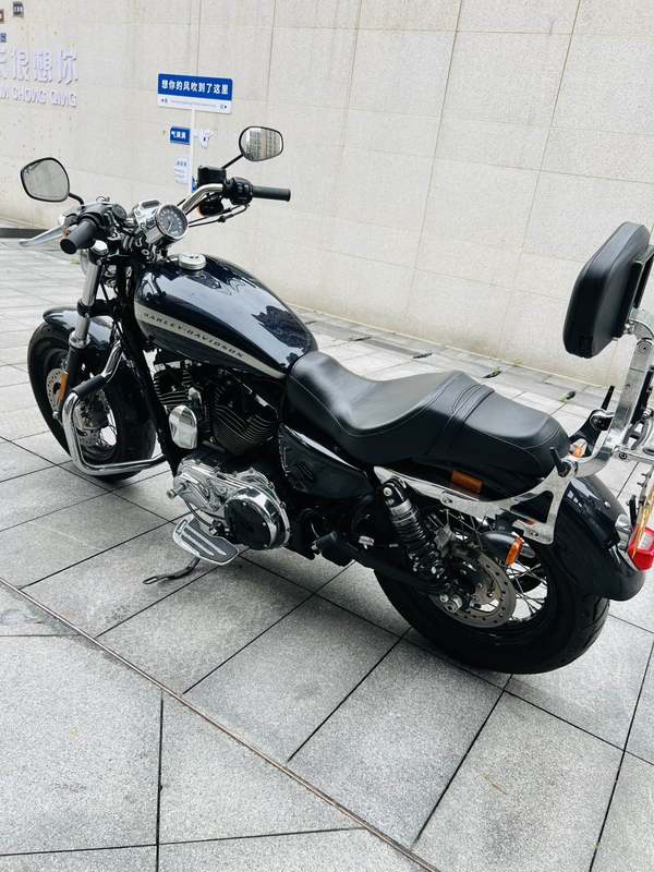 二手哈雷戴维森1200 Custom