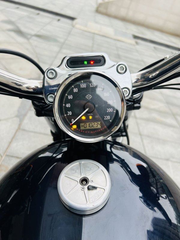 二手哈雷戴维森1200 Custom