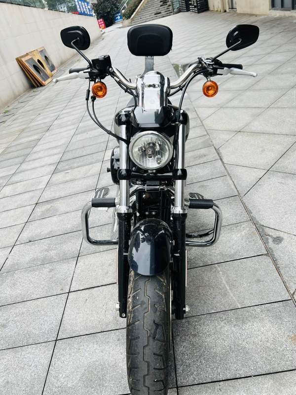 二手哈雷戴维森1200 Custom