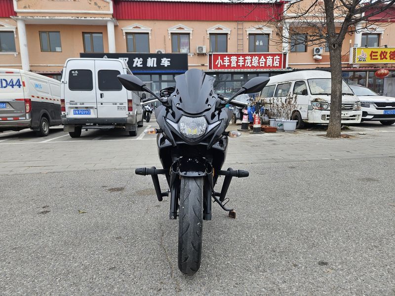 二手豪爵铃木GSX250R