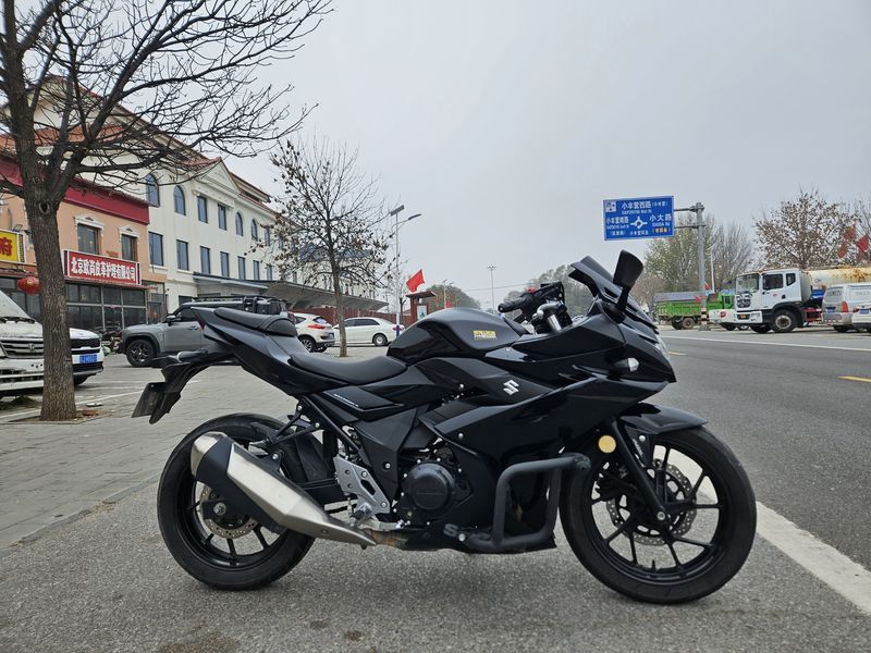 二手豪爵铃木GSX250R