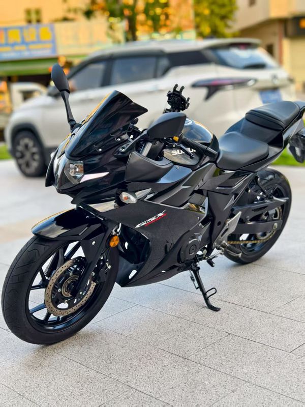 二手豪爵铃木GSX250R