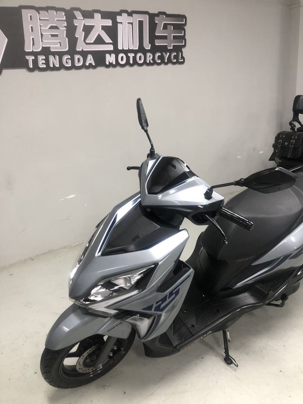 二手新大洲本田裂行 RX125Fi